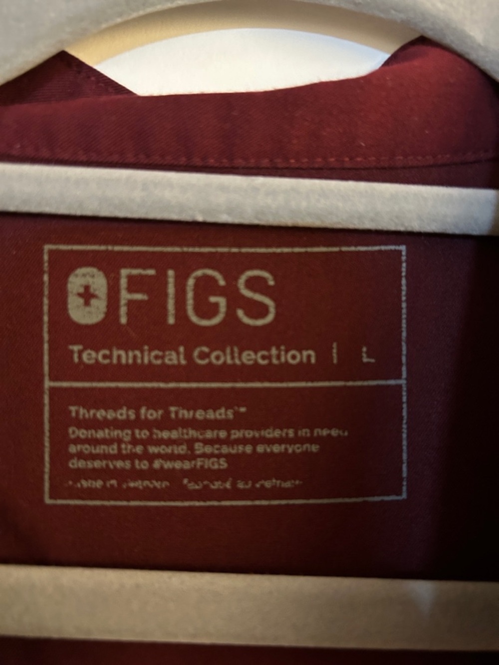 Figs women’s Rafaela Medical Top - Burgundy Red Maroon - Picture 2 of 2